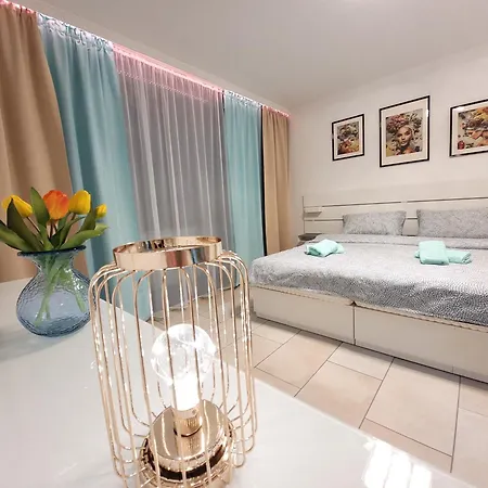 Διαμέρισμα Toplage, Direkt Ueber Einem Shoppingcenter.