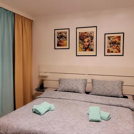 Apartment Toplage, Direkt Ueber Einem Shoppingcenter. *