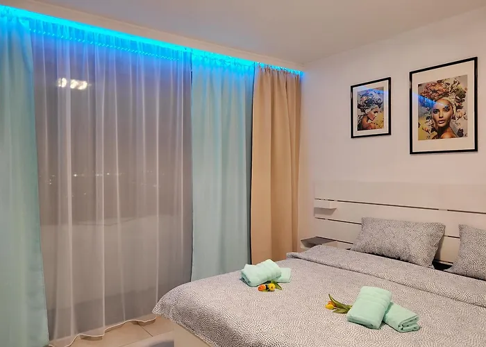 Lejlighed Toplage, Direkt Ueber Einem Shoppingcenter. *